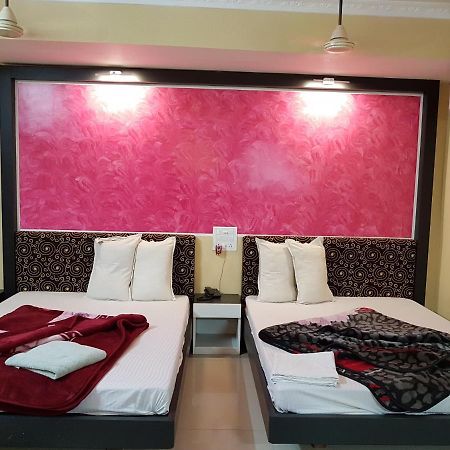 Swagatam International Hotel Tarapith Ngoại thất bức ảnh