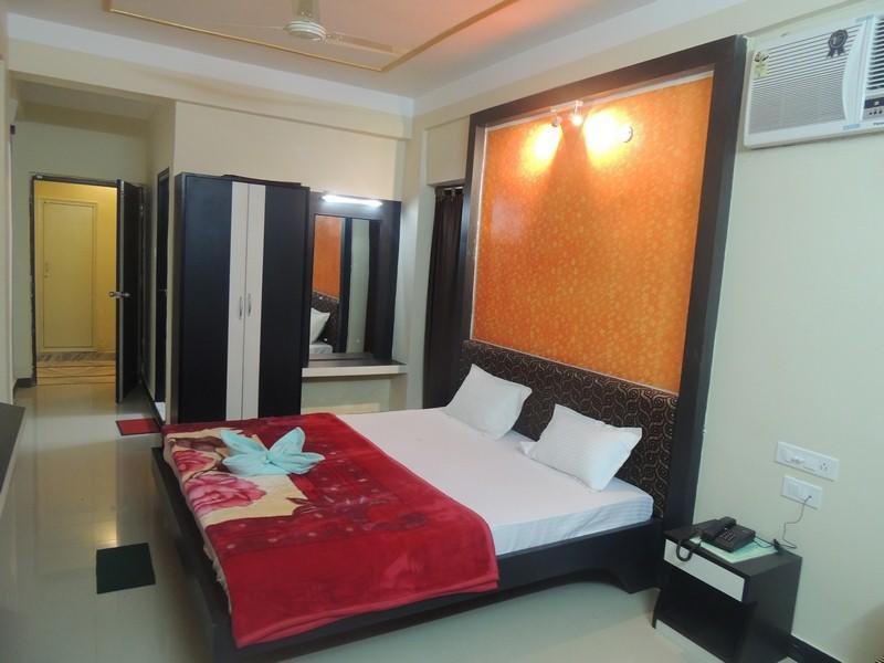 Swagatam International Hotel Tarapith Ngoại thất bức ảnh