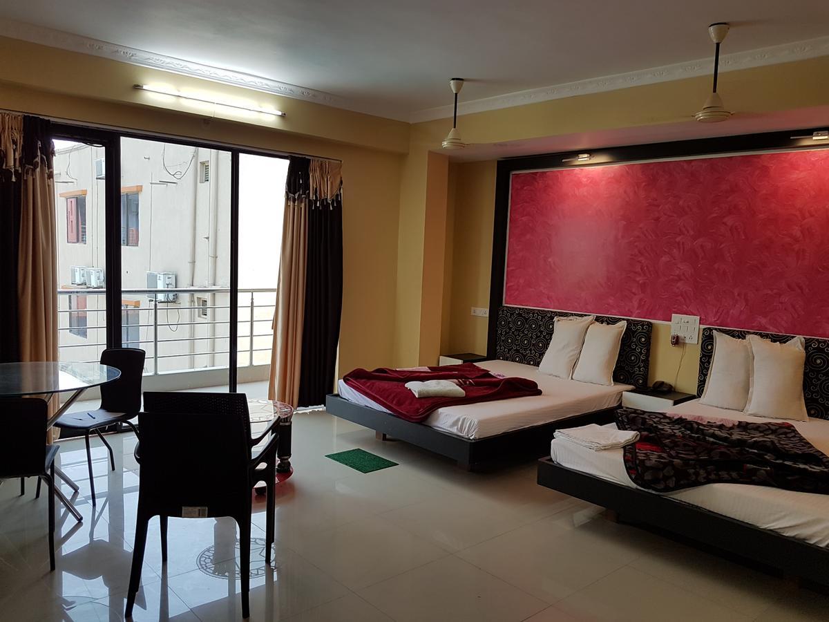 Swagatam International Hotel Tarapith Ngoại thất bức ảnh