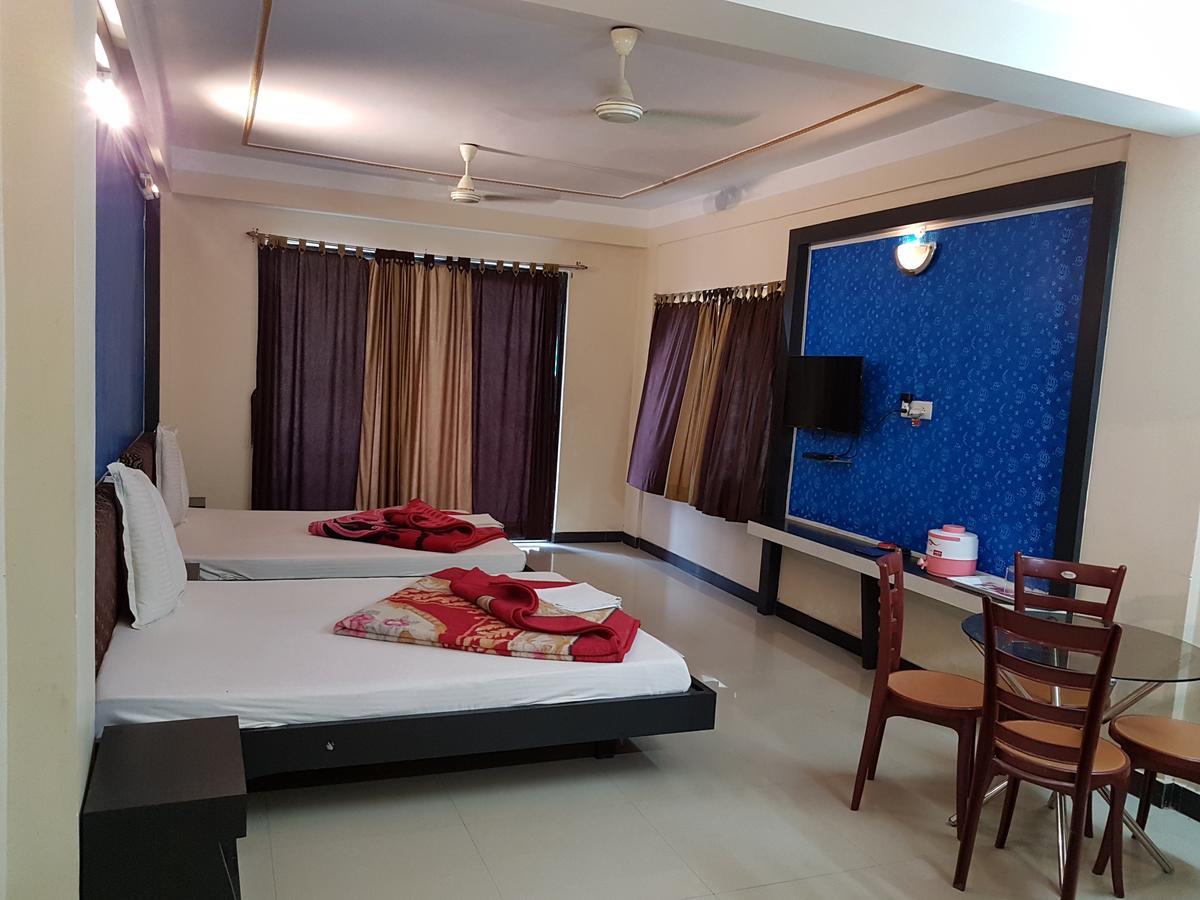 Swagatam International Hotel Tarapith Ngoại thất bức ảnh