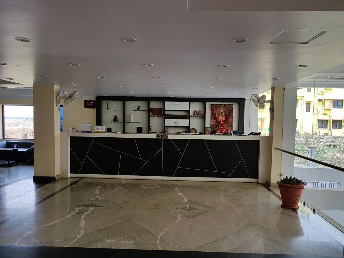 Swagatam International Hotel Tarapith Ngoại thất bức ảnh