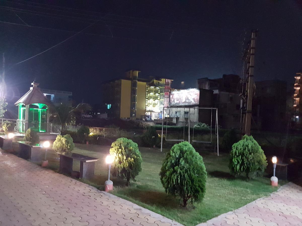Swagatam International Hotel Tarapith Ngoại thất bức ảnh