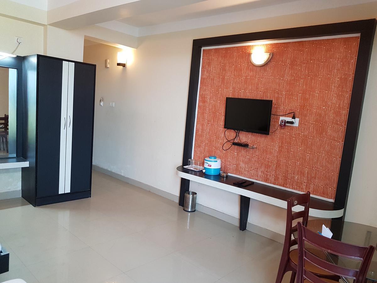 Swagatam International Hotel Tarapith Ngoại thất bức ảnh