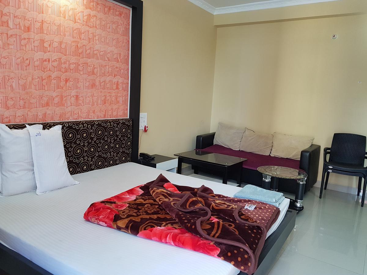 Swagatam International Hotel Tarapith Ngoại thất bức ảnh