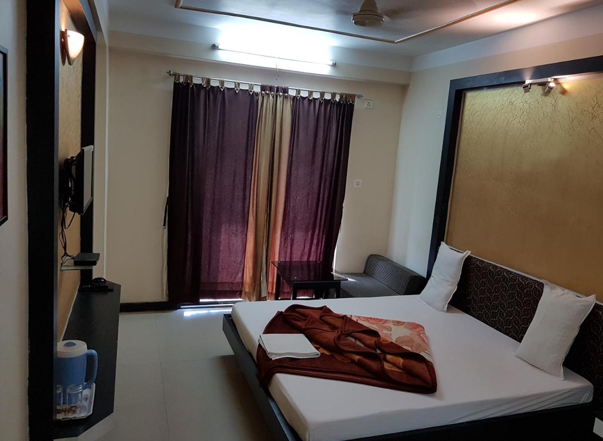 Swagatam International Hotel Tarapith Ngoại thất bức ảnh